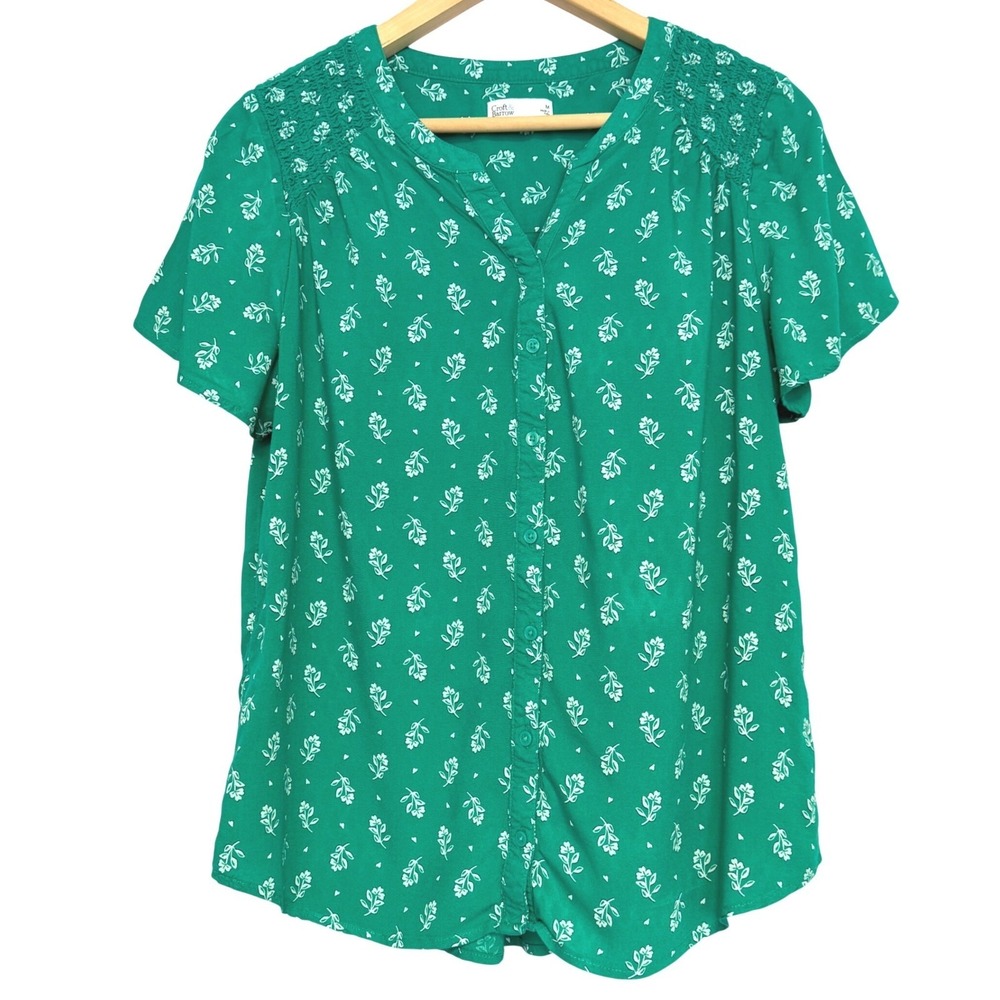 Croft & Barrow Smocked Blouse Womens‎ M Green Floral Rayon Flutter Sleeve